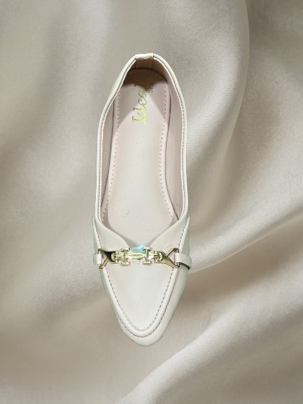 Elegant Pointed Toe Loafers for Women – Chic Slip-On Flats with Gold Chain Detail | Comfortable Office & Casual Shoes