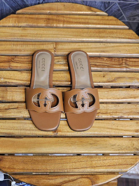 Classic Women’s Square Toe Slide Sandals – Designer-Inspired Slip-On Flats with Cutout Logo Strap | Chic Summer Footwear