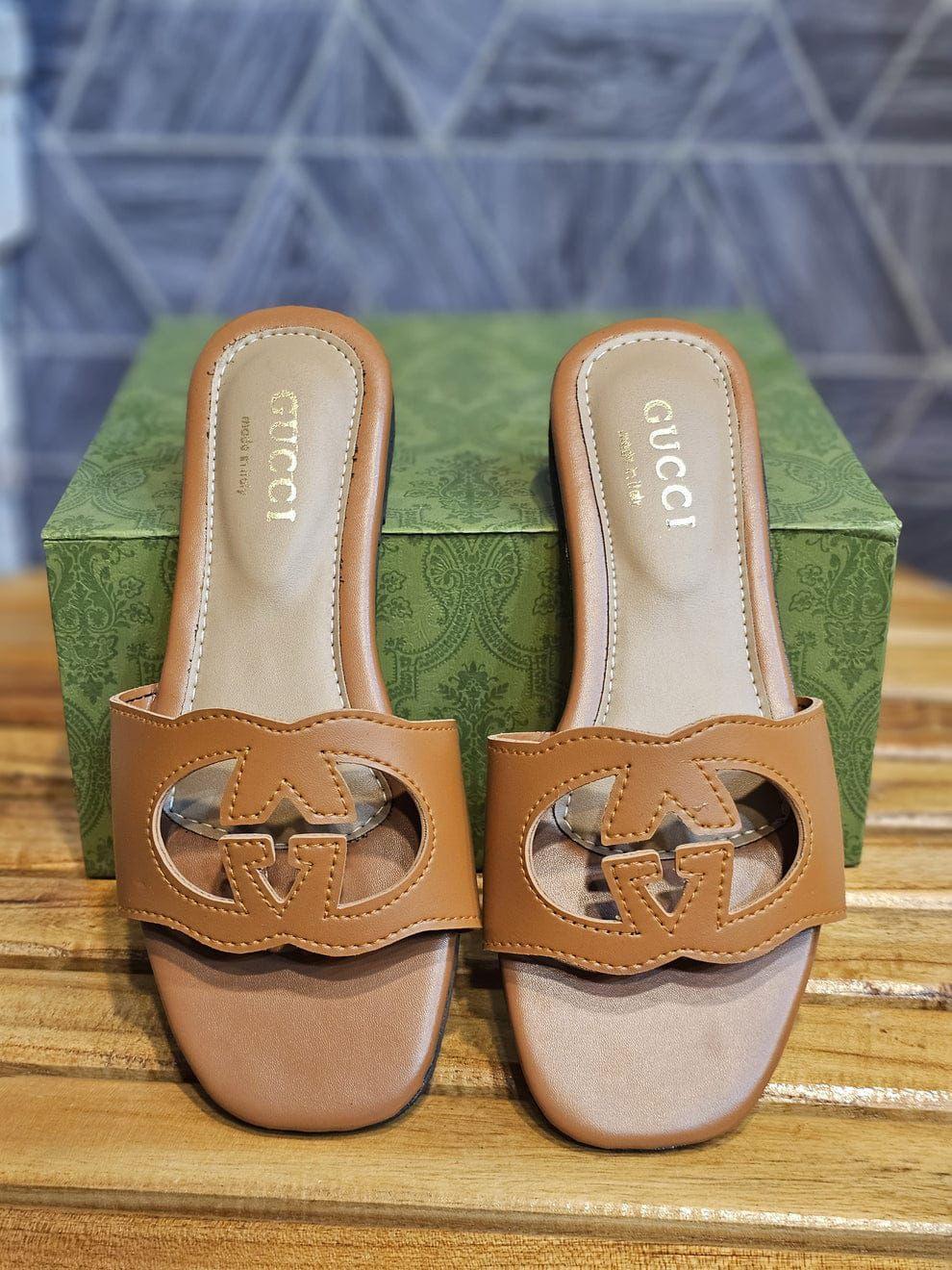 Classic Women’s Square Toe Slide Sandals – Designer-Inspired Slip-On Flats with Cutout Logo Strap | Chic Summer Footwear